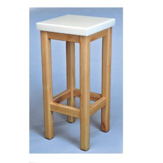 L-2 Tajo de madera sin faldón y sobre de polietileno. Polietileno de 5cm, altura total 90cm. En Blanco (Ref +B) y en Rojo (Ref +R)