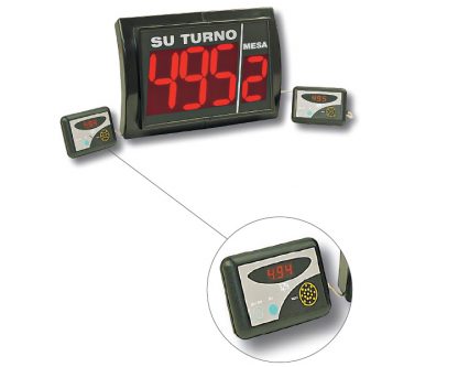 Indicador de turno con punto de atención Visor 3+1 digitos. Mando con visor. Base telefónica.