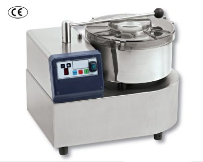 Cutter 5L Cuerpo: acero inoxidable. Potencia : 960W. Motor: monofásico 230 V. Velocidad variable: 900-2200 rpm. Peso: 18 kg. Dimensiones cubeta: 24 Ø x 12 cm altura. Incluye cuchilla lisa.